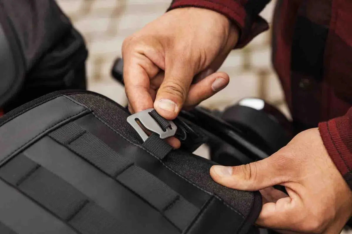 SW-MOTECH Legend Gear Tail Bag LR3 bild 7 PMMEDIA:266223a717e76042