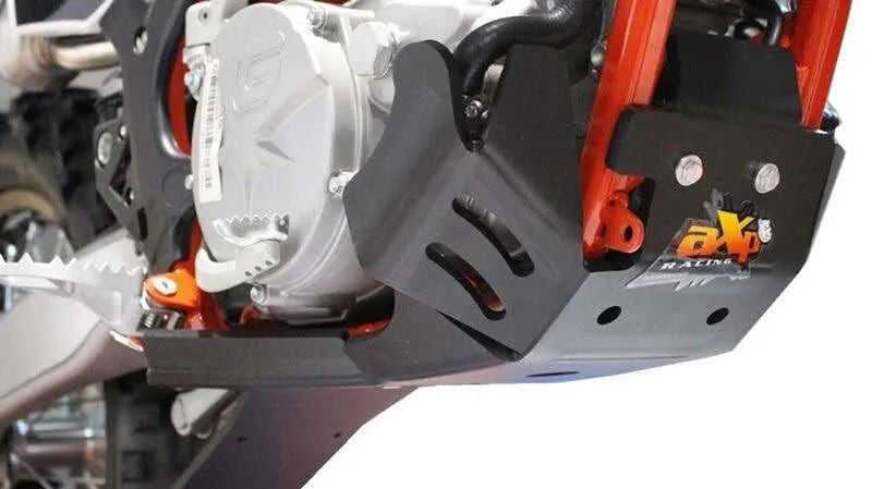 AXP RACING Xtrem Skid Plate för Rieju 20 svart bild 1 PMMEDIA:e74fcff6db1a33ef