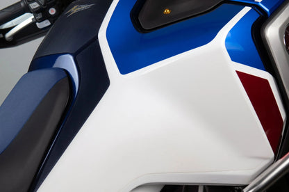 UNIRACING Scratch Saver till Tank för Africa Twin bild 5 PMMEDIA:873b64b1b3896945