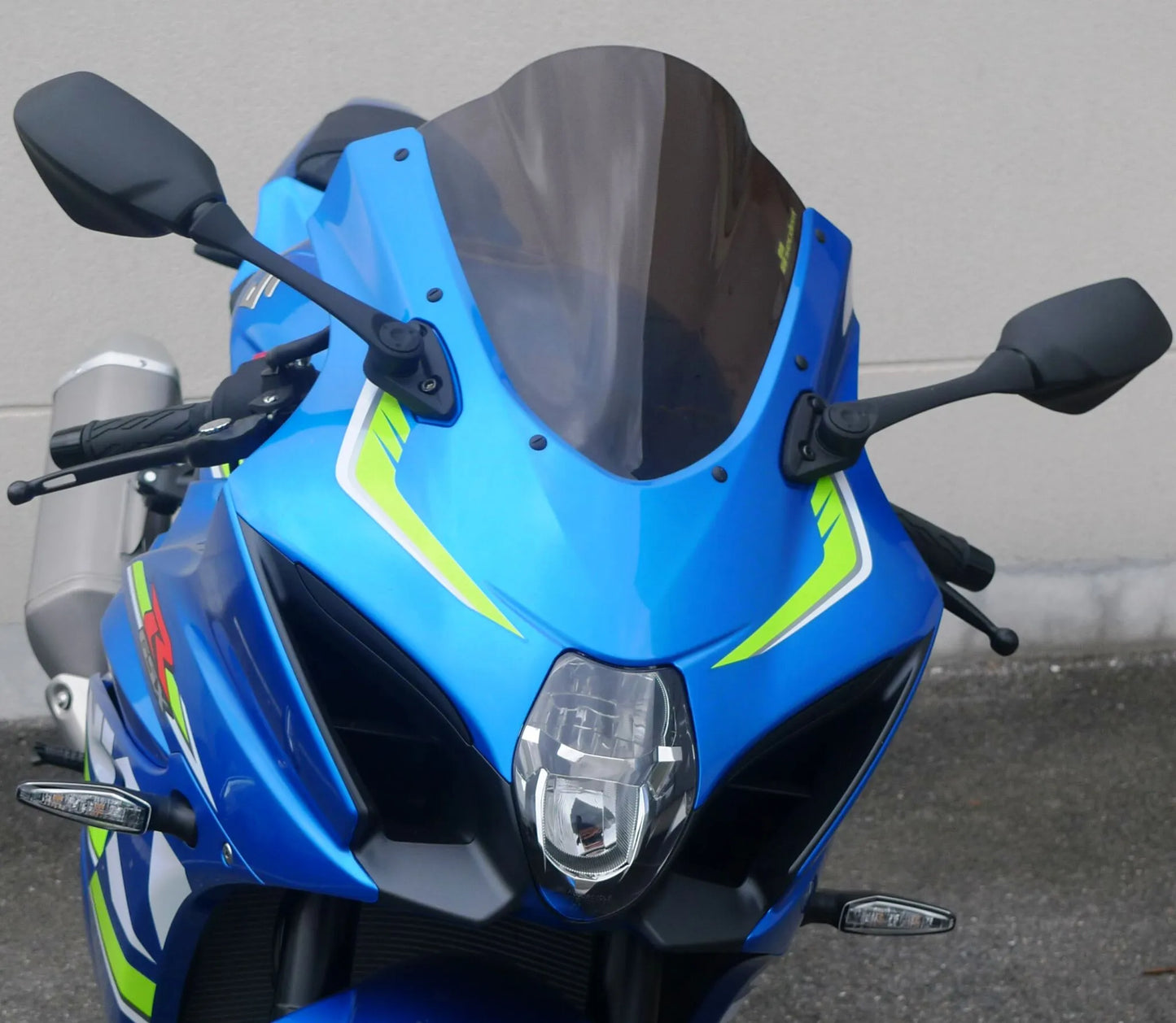 BULLSTER Windscreen DC Suzuki GSX-R 1000 Dark Smoke bild 1 PMMEDIA:cbe318fe67a3e82c