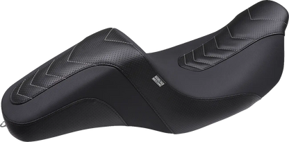 Mustang Kodlin Signature Series Squareback™ Seat Sadlar Harley Touring bild 15 PMMEDIA:be3f2933b3b6572d