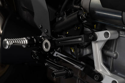 GILLES TOOLING MUE2 Rearset för Moto Guzzi V100 Mandello 2022 bild 6 PMMEDIA:8cd68bb333855e61