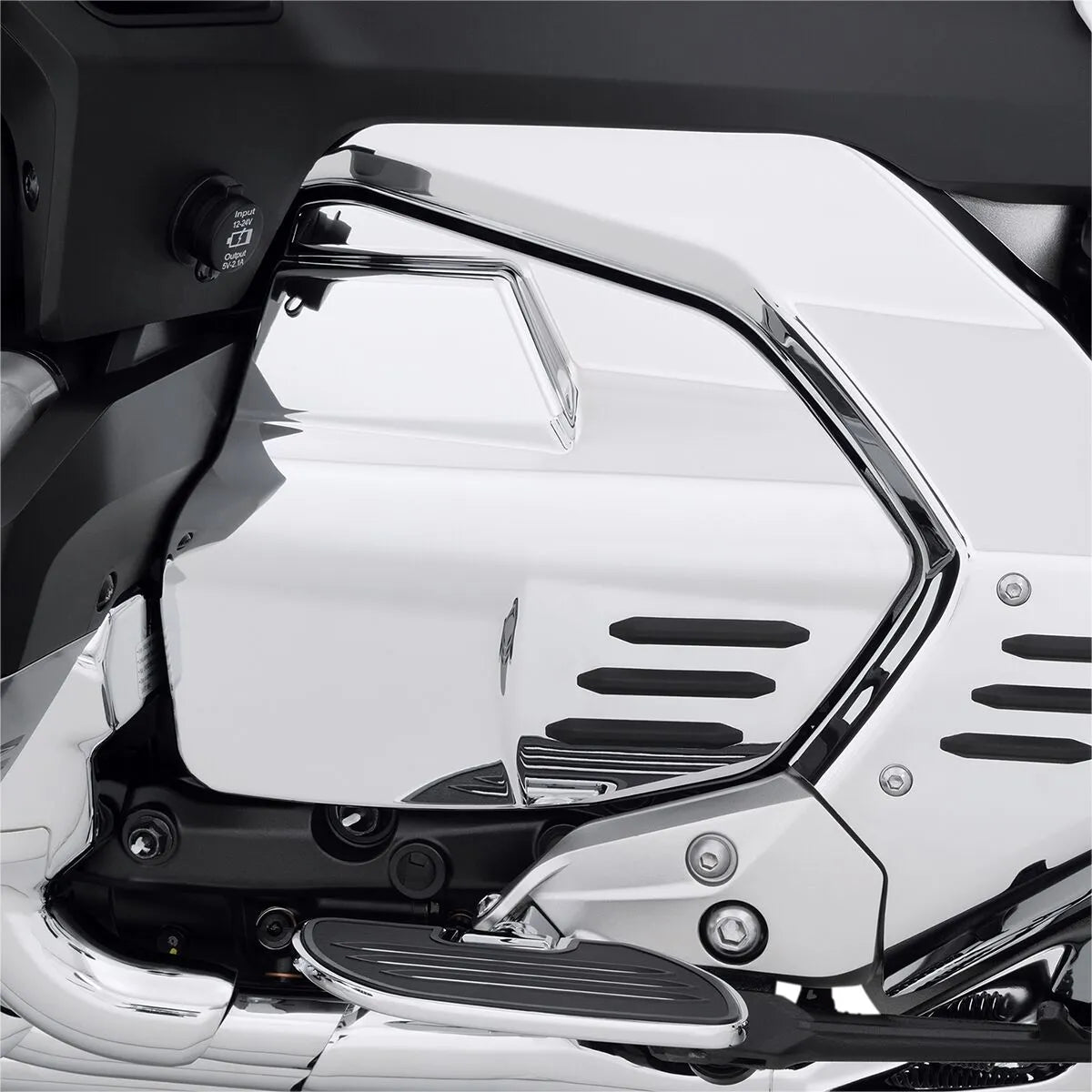 SHOW CHROME Chrome Lower Engine Side Cover GL1800 bild 4 PMMEDIA:9d82f842dfa8b4b4