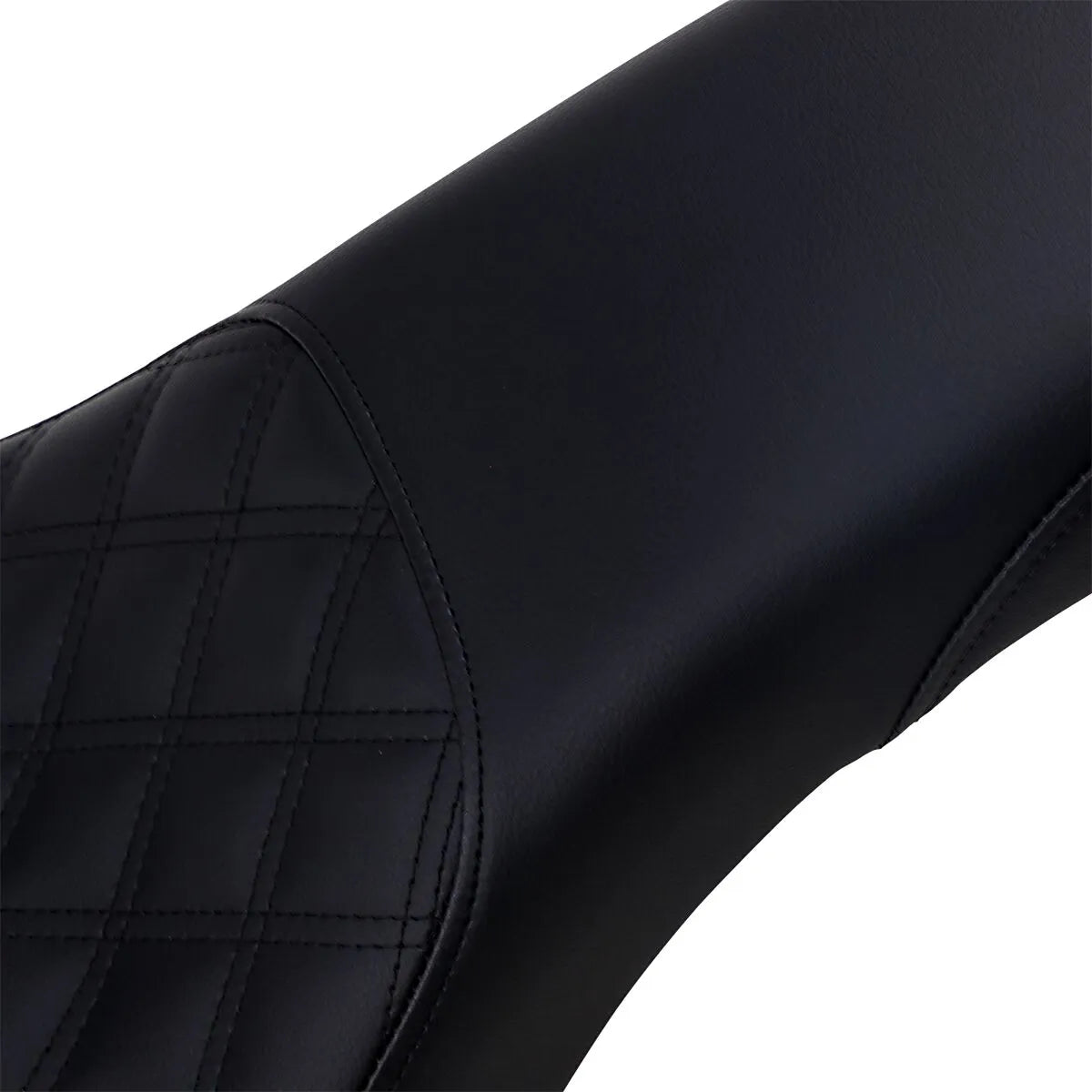 Saddlemen Profiler™ Tuck-N-Roll Seat Sadlar Harley Softail bild 11 PMMEDIA:3849cfd5fa4094e2