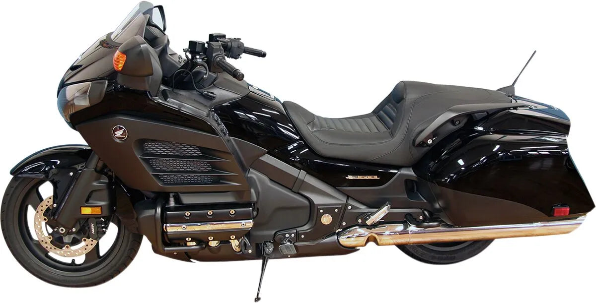 MUSTANG Tripper Fastback™ Sadel bild 3 PMMEDIA:9b22be7b7ed34681