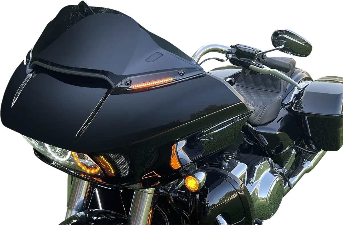 CUSTOM DYNAMICS Genesis® 4 LED Road Glide® Vindruta List bild 7 PMMEDIA:b6ef4c4c823fa16d