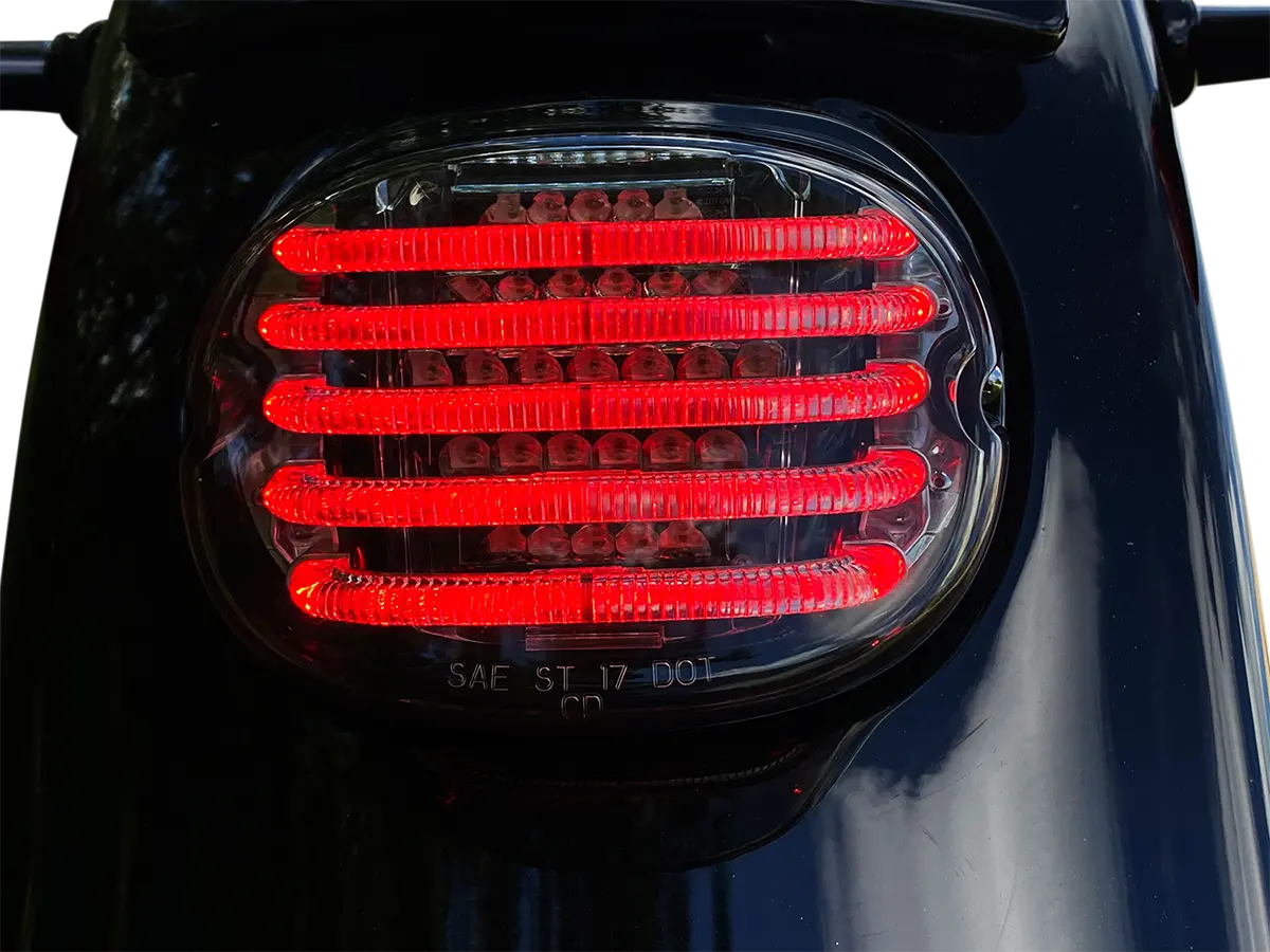 CUSTOM DYNAMICS ProBEAM Integrerad LED Baklykta med Blinkers bild 3 PMMEDIA:f7a99bf6079450b9