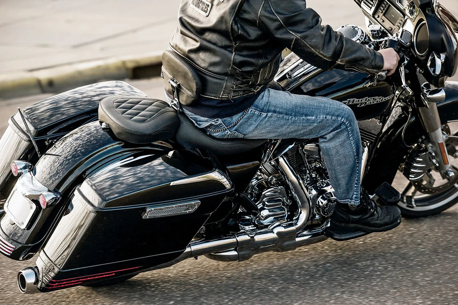 Mustang Tripper™ Solo Seat Sadlar Harley Touring bild 6 PMMEDIA:9fabd02bf5e9e826