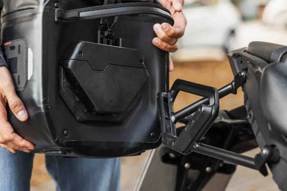 Sw Motech V-LOC WP Side Bag (11 Liters) Sidoväskor & tillbehör bild 12 PMMEDIA:e39039066479d815