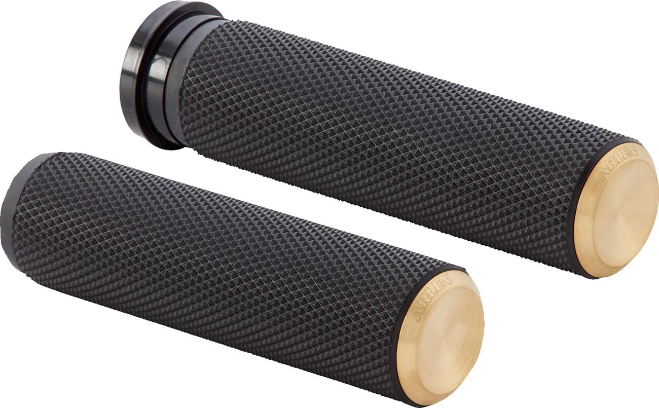 Arlen Ness Knurled Grips Handtag bild 8 PMMEDIA:65b810a7cfcc89a4