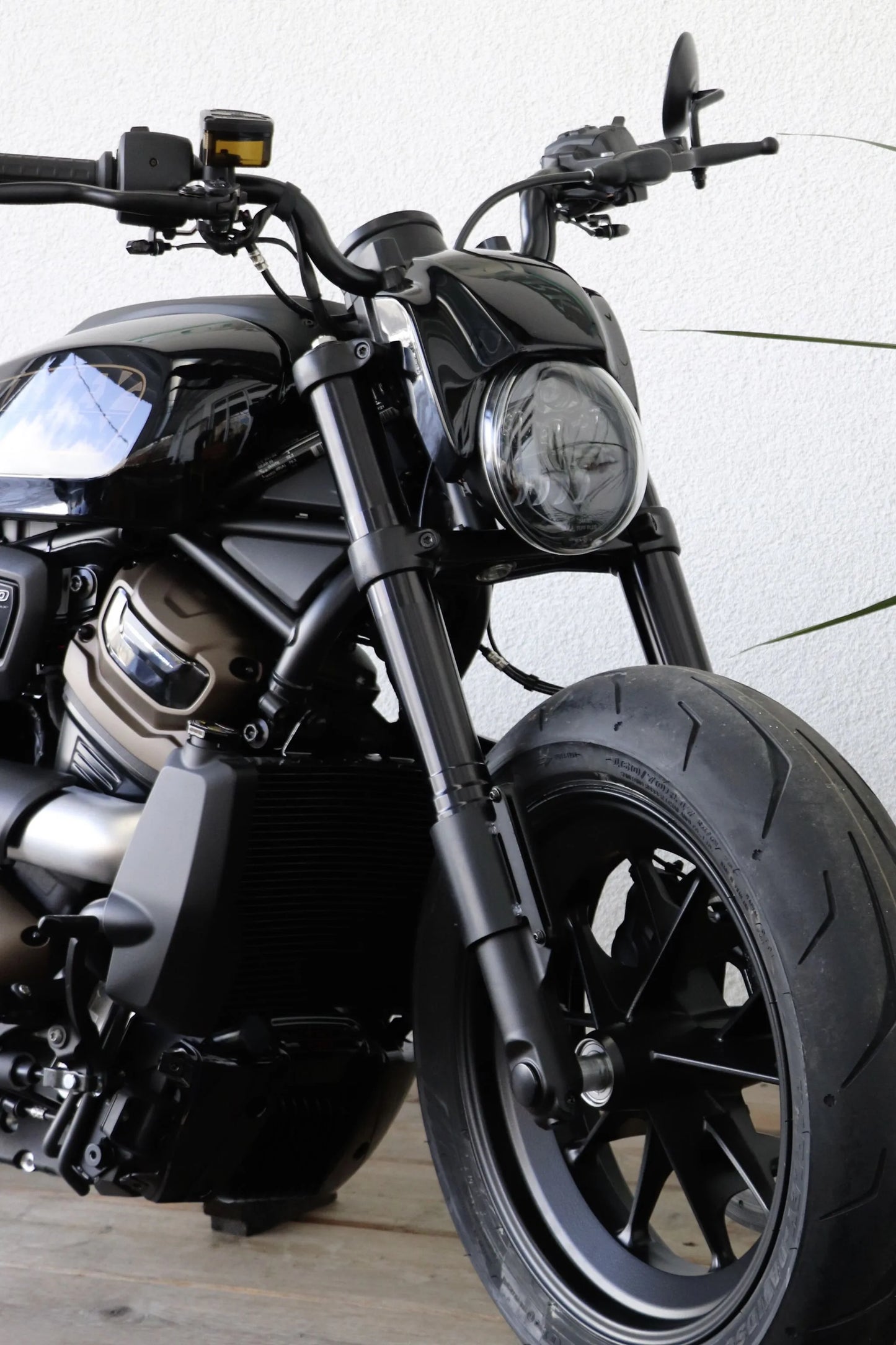 CULT WERK Strålkastar Kit med LED för Sportster S bild 5 PMMEDIA:1478f550cefc4761